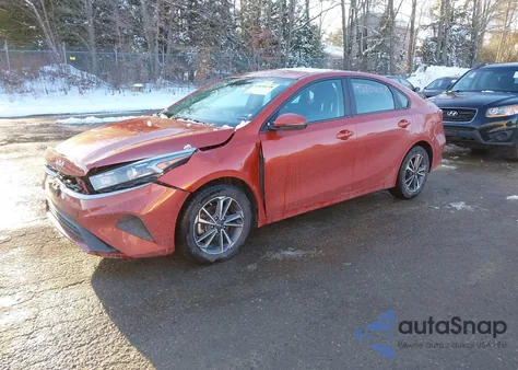 2024 Kia Forte Lxs z USA, uszkodzony, nr VIN 3KPF24AD0RE697364